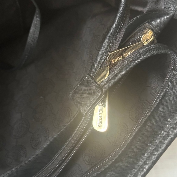 Purse - Picture 8 of 11